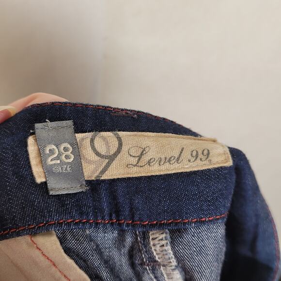 Level 99 dark blue cuffed denim shorts Size 28 preppy pockets casual - Picture 3 of 7